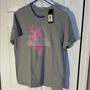 NWT Adidas women tee